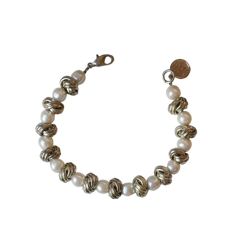 90s AK II White Faux Pearls & Silver Tone Love Knots Single Strand Bracelet